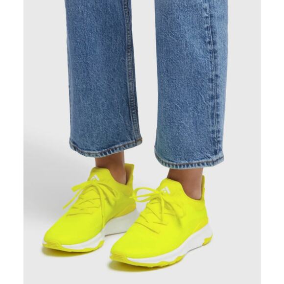 FitFlop Womens VITAMIN FFX Sports Sneakers US 7 Yellow Glow-in-the-Dark Knit NIB - Picture 2 of 13